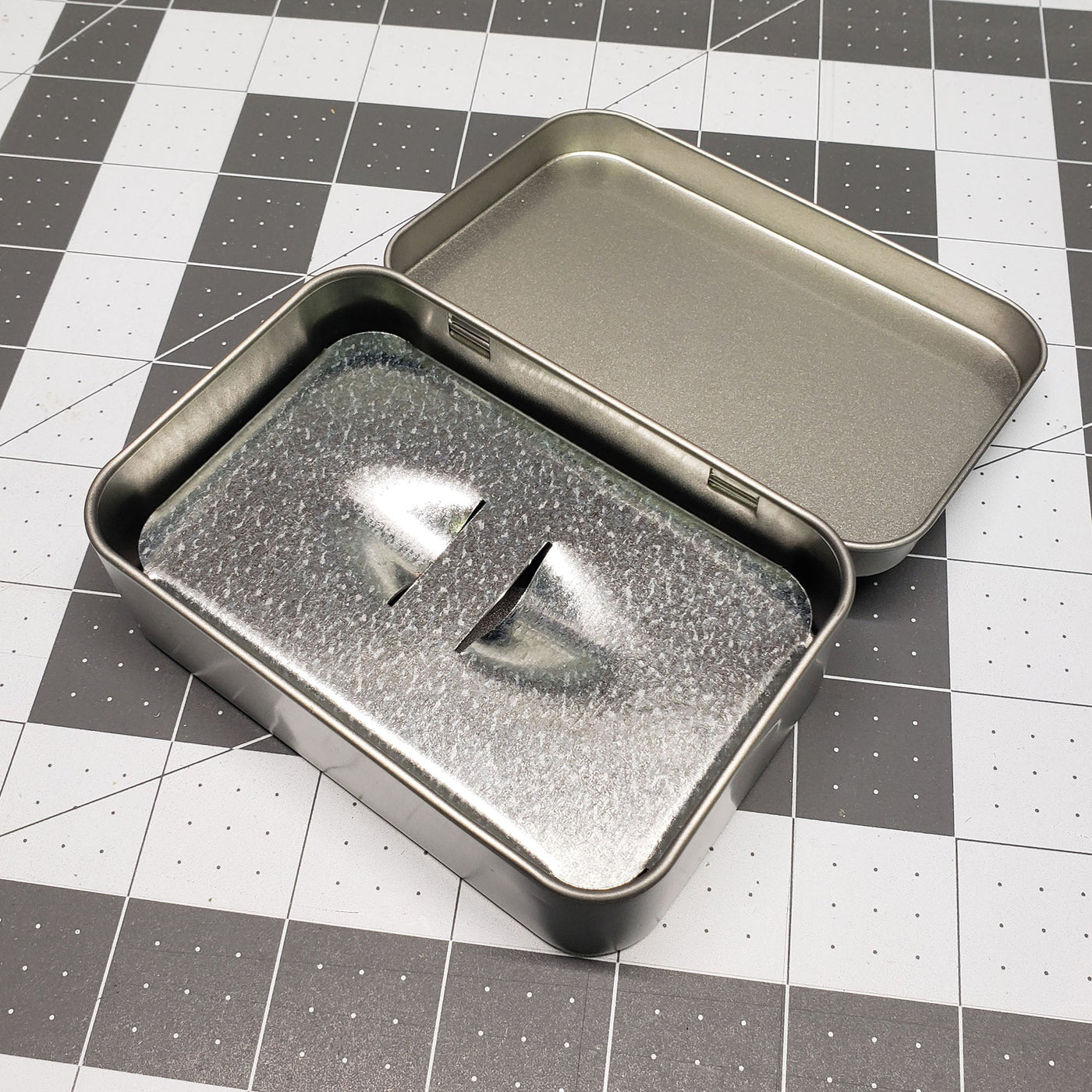 BushKraft­­™ Tinderbox Charring and Storage Tin w/Insert Tray - Large Size